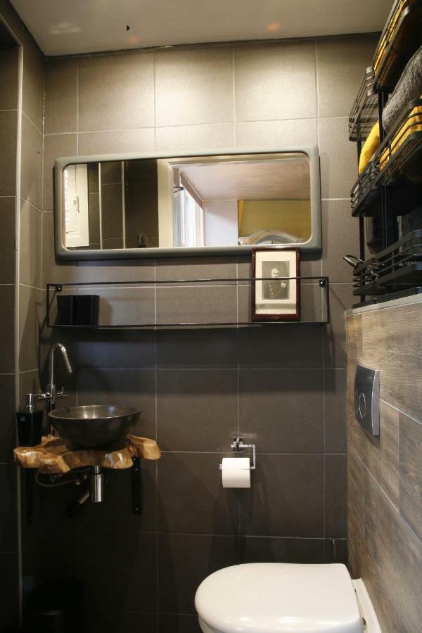 Downtown46 Bed & Breakfast Bergen op Zoom Ngoại thất bức ảnh